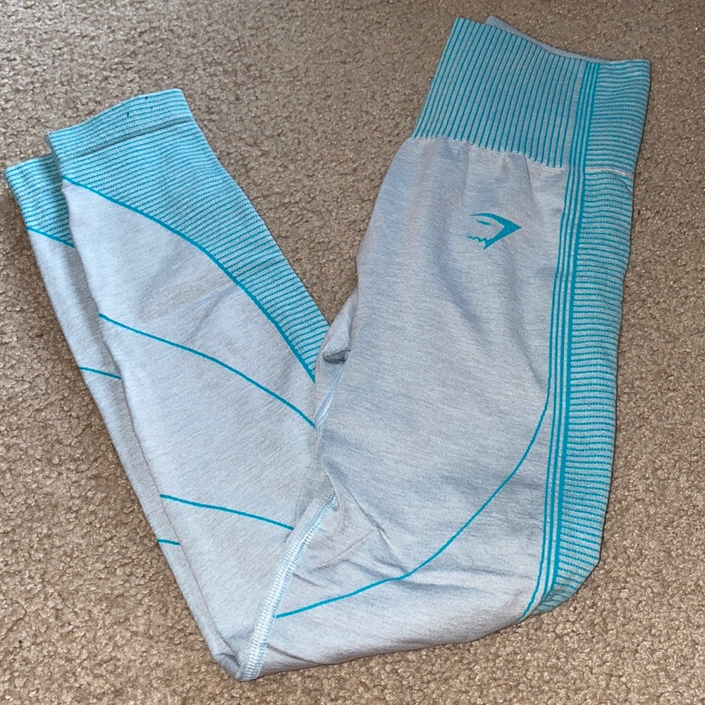 gym shark leggings